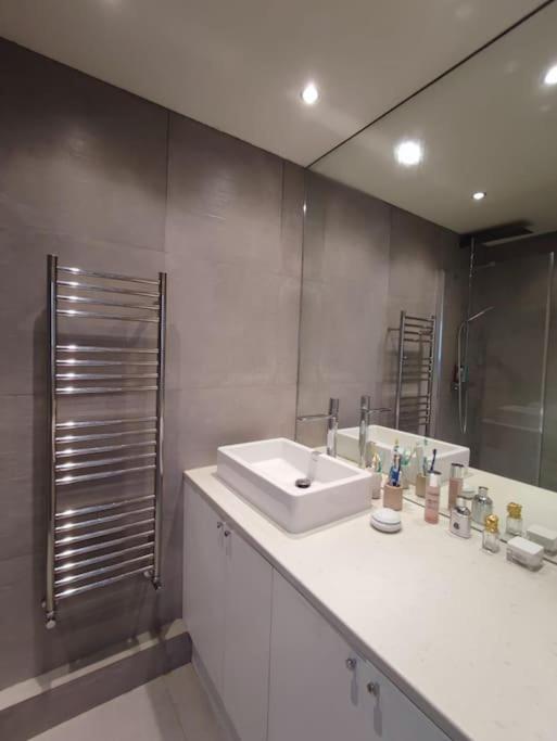 Air conditioning Paris central stylish apartment - One-Bedroom Apartment - 10