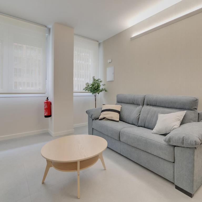 Apartamentos Pamplona Confort by Clabao - One-Bedroom Apartment - 2