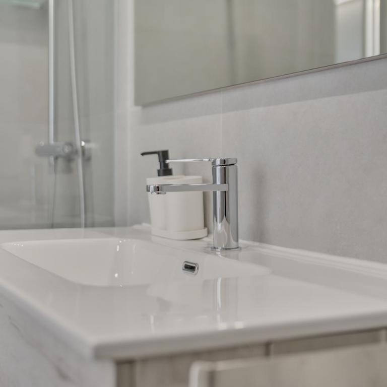 Apartamentos Pamplona Confort by Clabao - One-Bedroom Apartment - 5
