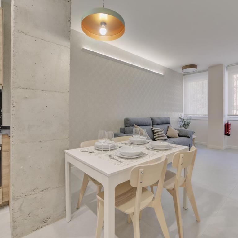 Apartamentos Pamplona Confort by Clabao - One-Bedroom Apartment - 1