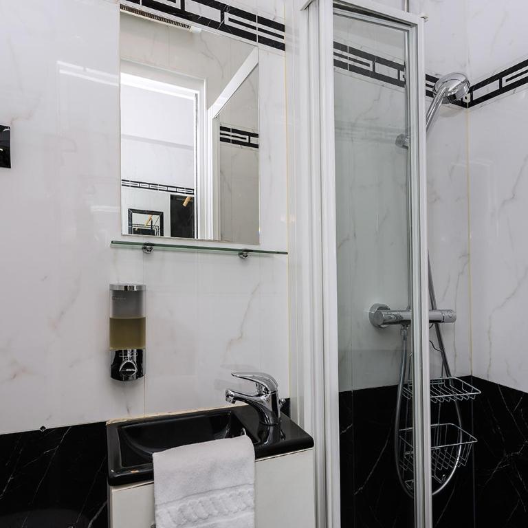 Charmant studio près des Champs-Élysées - Studio - 15