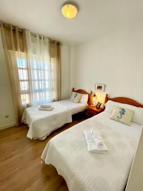 GATU PREMIUM Villa Poniente, junto la playa de Valdelagrana " Preferente mayores de 21 años y familias " - Apartamento con terraza - 10