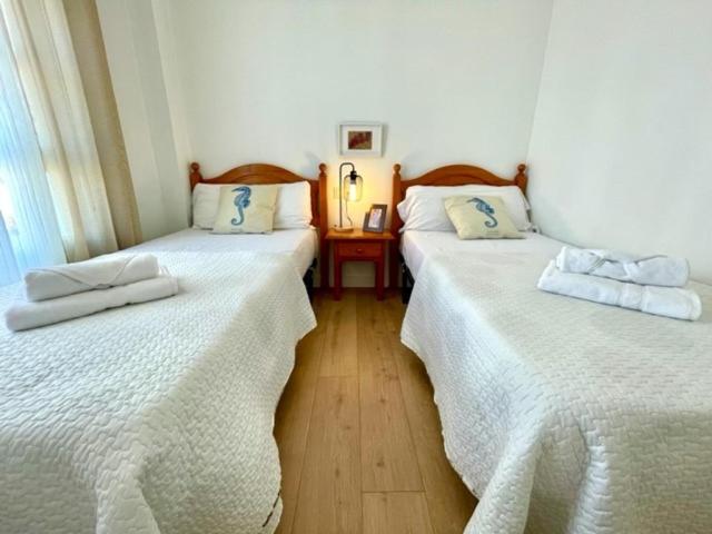 GATU PREMIUM Villa Poniente, junto la playa de Valdelagrana " Preferente mayores de 21 años y familias " - Apartamento con terraza - 6