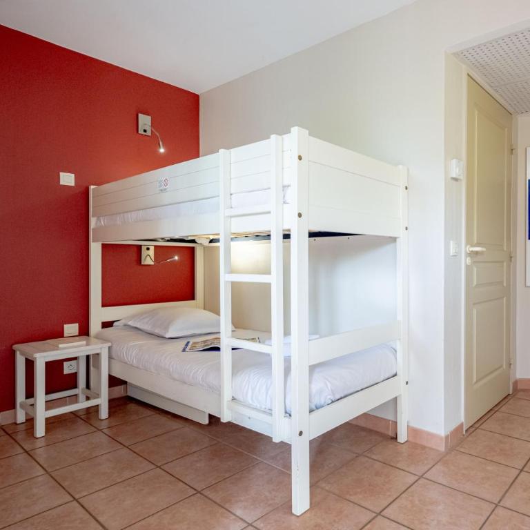 Résidence Pierre & Vacances le Hameau de la Pinède - Standard Studio with Sleeping Alcove, Air Conditioning and Terrace or Balcony (4 People) - 4