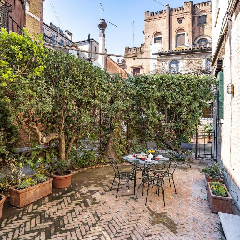 Ca' Margherita Secret Garden - One-Bedroom Apartment - 1