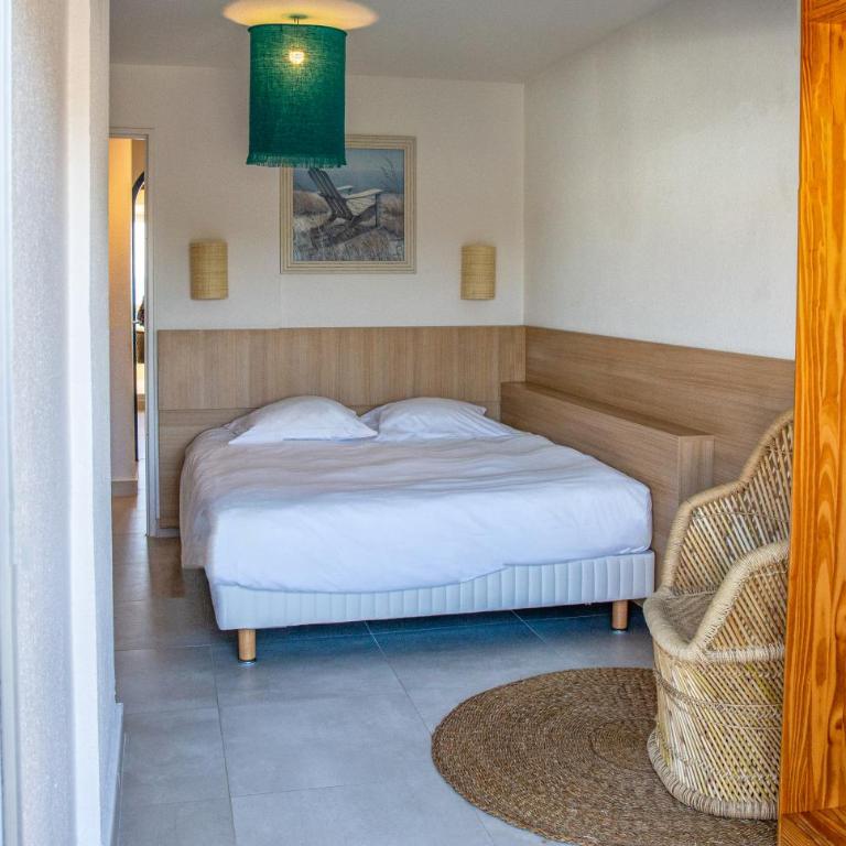 Résidence Pierre & Vacances Les Bulles de Mer - One-Bedroom Apartment with Terrace and Sea View - 6
