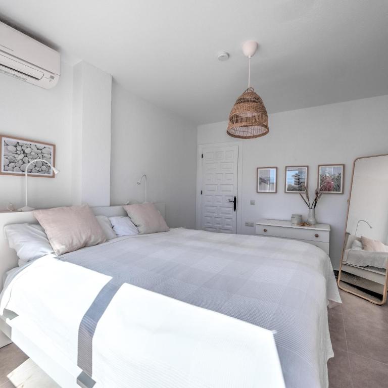 Penthouse with roof terrace in Parador, Nerja - Apartamento de 2 dormitorios - 9