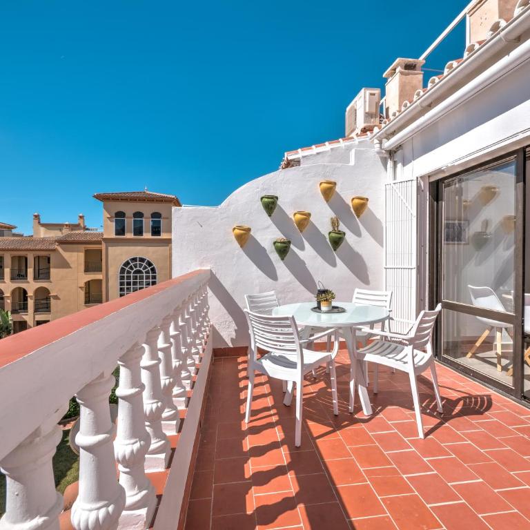 Penthouse with roof terrace in Parador, Nerja - Apartamento de 2 dormitorios - 24