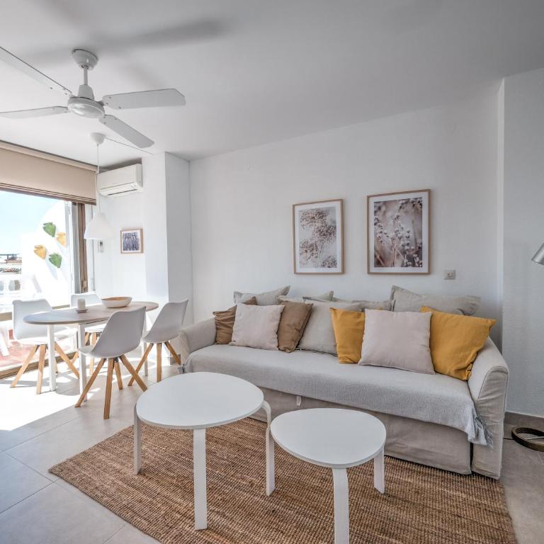 Penthouse with roof terrace in Parador, Nerja - Apartamento de 2 dormitorios - 20