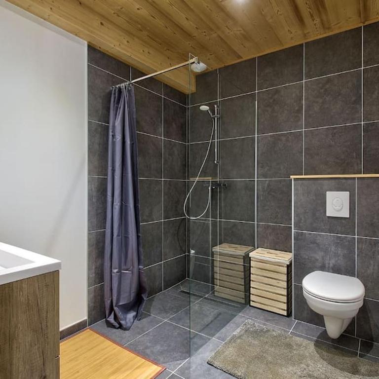 Chalet La Trinité-Spa,Sauna,Pétanque-Gérardmer - Chalet - 10