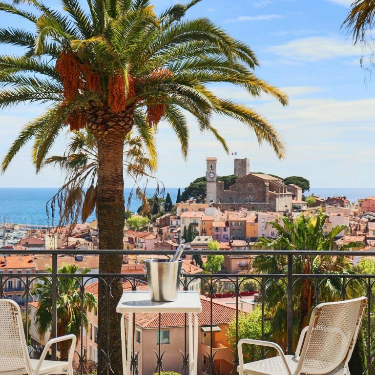 Bright Renovated and Spacious Apartment - Appartement - Vue sur Mer - 2