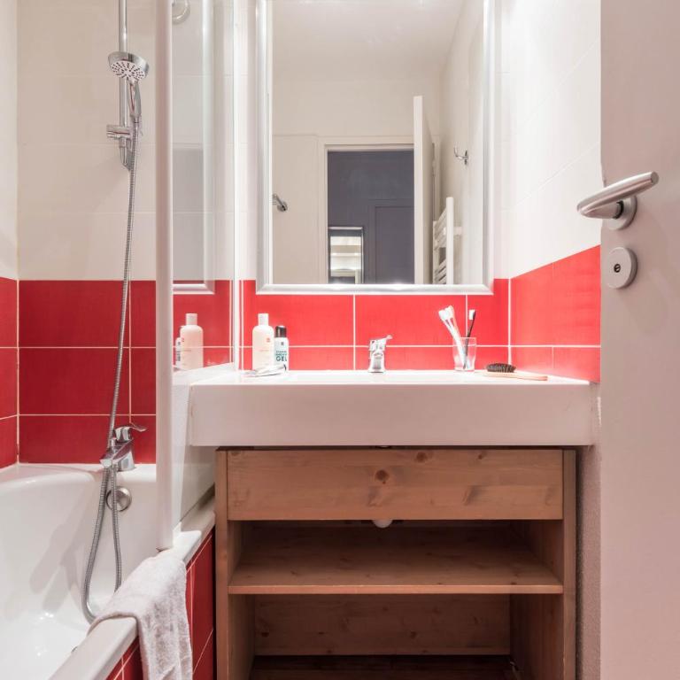 Résidence Pierre & Vacances Le Britania - One-Bedroom Apartment with Sleeping Alcove and Balcony (7 People) - Mountain View - 6