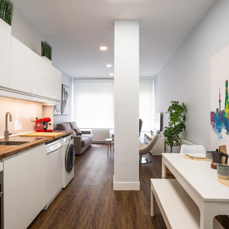 Apt nuevo! 2 hab, baño doble, garaje, Metro a 200m - Apartamento de 2 dormitorios - 7