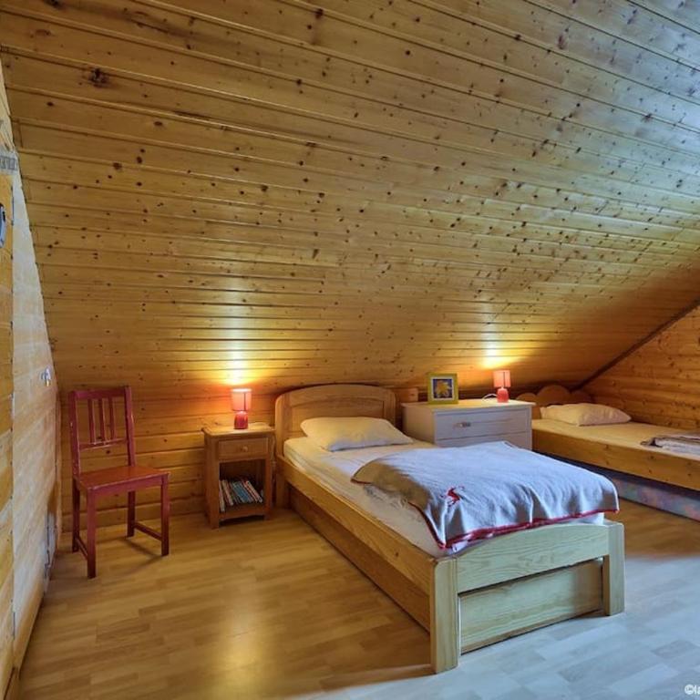 Chalet Les Brimbelles avec Jacuzzi - Chalet - 18
