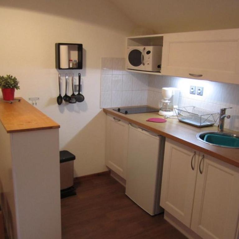 Studio cosy avec balcon sud, WiFi et parking à Brides-les-Bains - Studio - 2