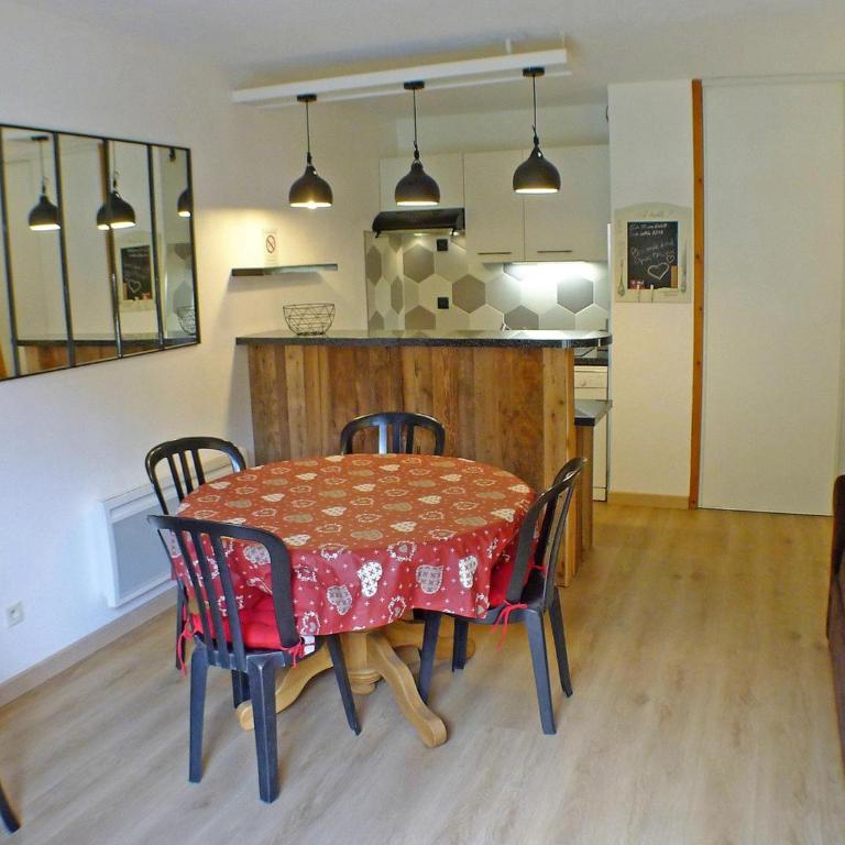 Confortable 3 pièces avec terrasse, idéal pour 6 personnes - FR-1-629-100 - Apartment - 10
