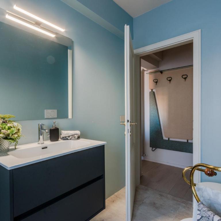 Casa Designer Modern 1st Floor Apartment with Terrace - Apartamento de 2 dormitorios - 30