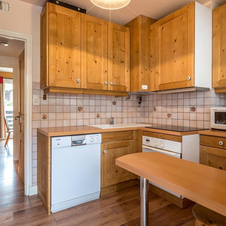 3 ch - Proche village - Pied des remontées mécaniques - Garage - FR-1-437-34 - Apartment (8 Adults) - 8