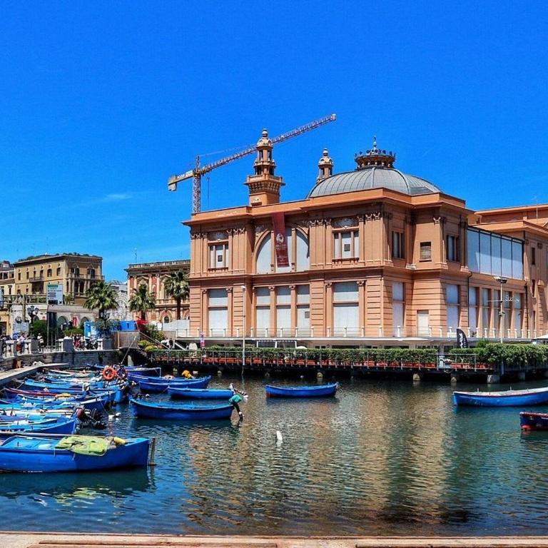 LB&b Holiday Suite Downtown Bari - Appartamento con 1 Camera da Letto - 7