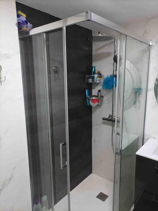 Precioso piso en la playa de Madrid a 45 min del centro de la ciudad - Two-Bedroom Apartment - 13