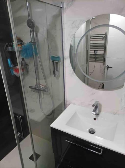 Precioso piso en la playa de Madrid a 45 min del centro de la ciudad - Two-Bedroom Apartment - 26