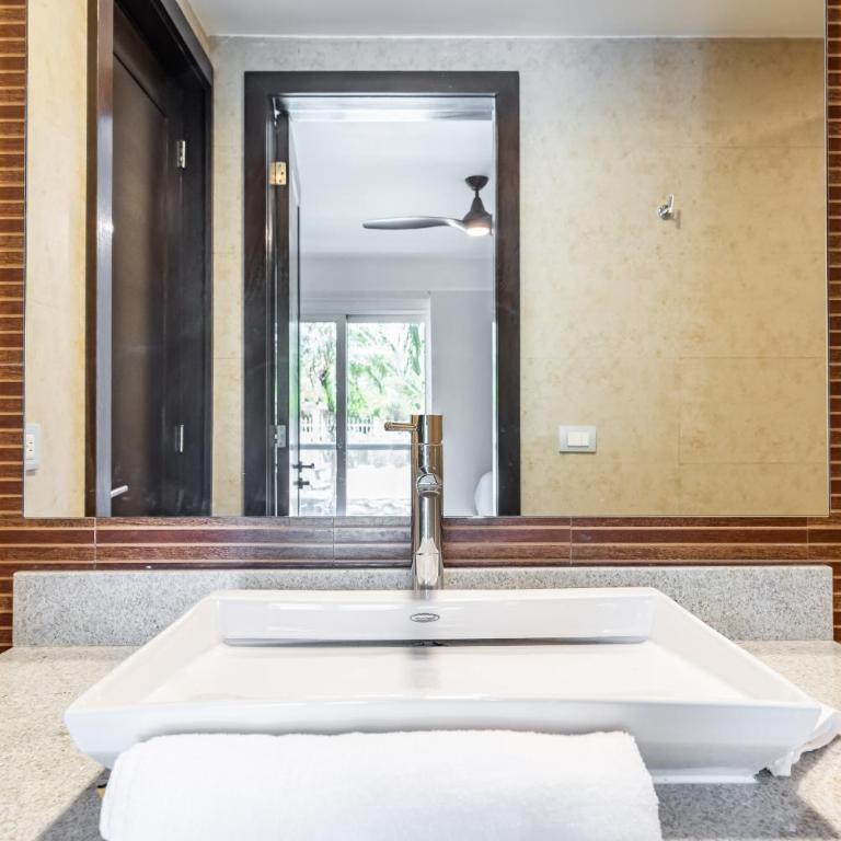 402N Casa Lucerna apts - Two-Bedroom Apartment - 17