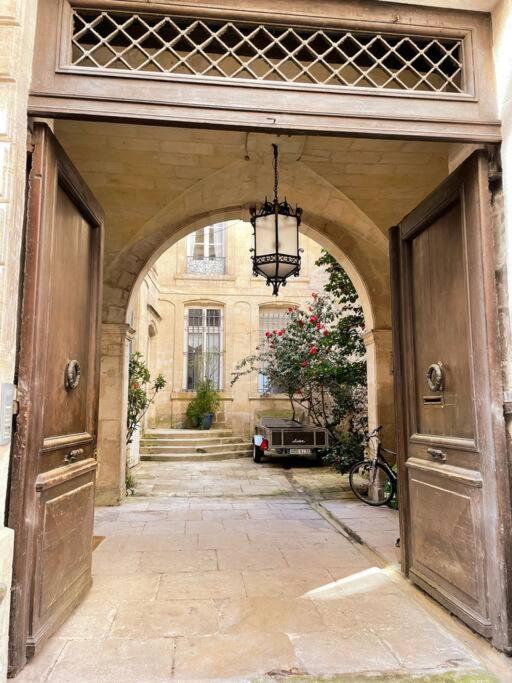 Villa Place St Pierre - Bordeaux Centre - 4 pers - Two-Bedroom Apartment - 7