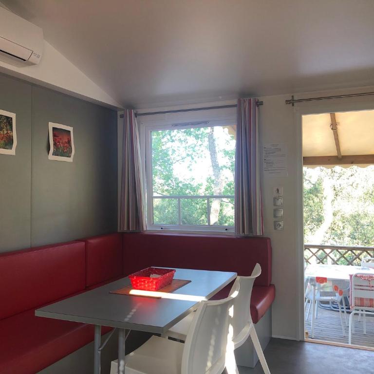 Camping de Parpaillon - Mobile Home 2 Chambres - 6