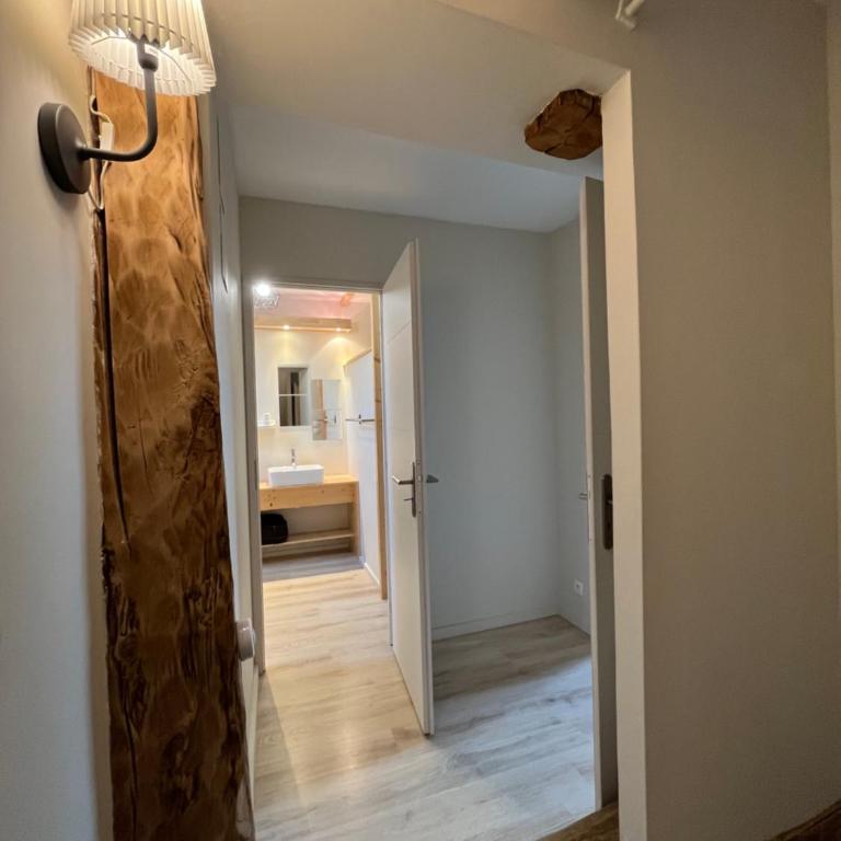 Spacious town house in the center of le Bourg d'Oisans - Haus mit 4 Schlafzimmern - 35