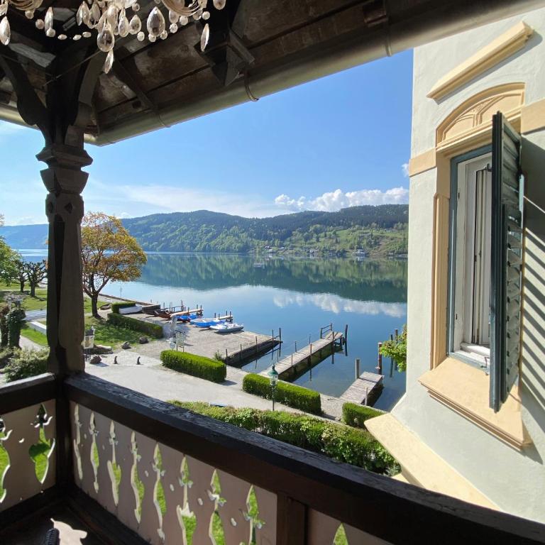 Villa Streintz - Doppelzimmer mit Balkon und Seeblick - 1