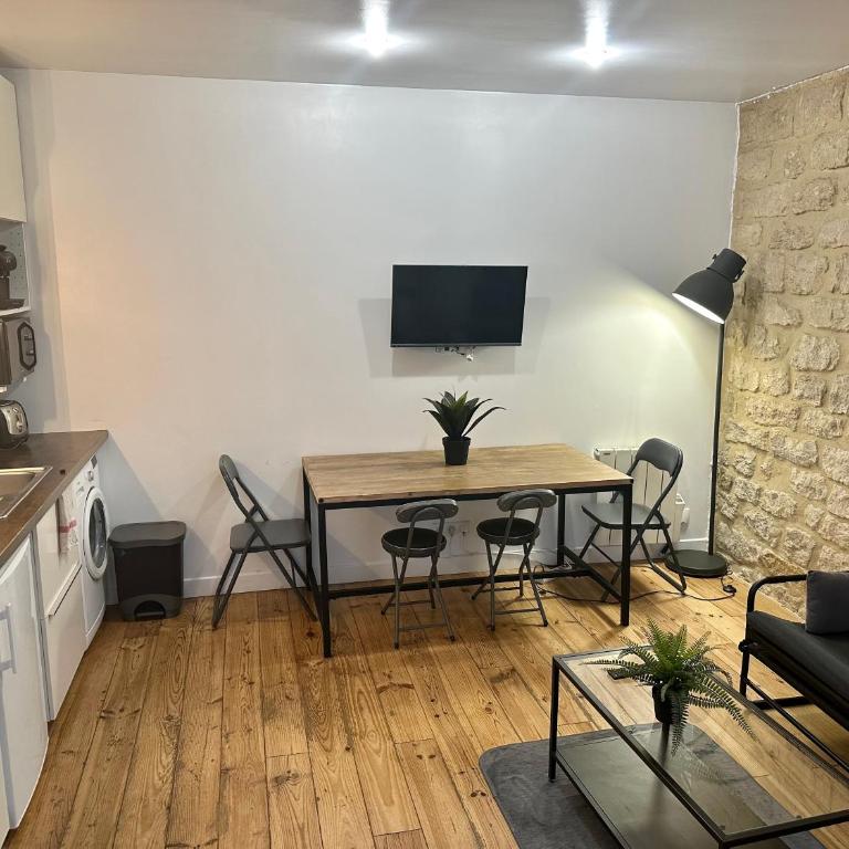 Home Sweet Home Le Chapelais Montmartre - One-Bedroom Apartment - 8