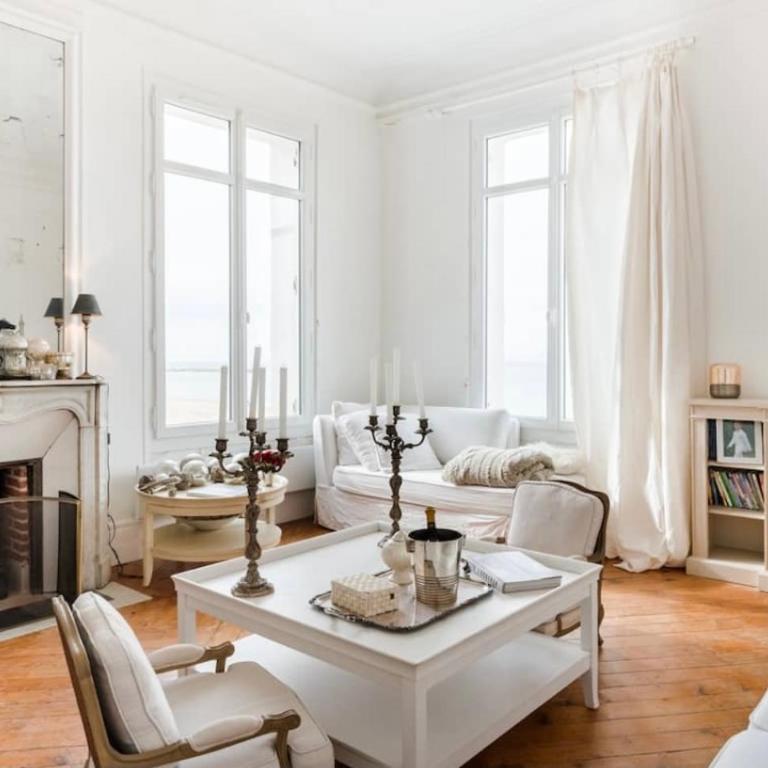 Magnifique appartement avec cheminée sur la plage - Appartement 1 Chambre - 2