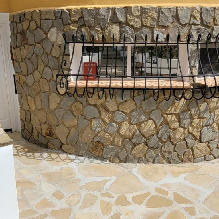 Casa Caledonia - Appartement dans villa avec jardin arboré et piscine à 500 M de la mer - Apartamento - Planta baja - 27