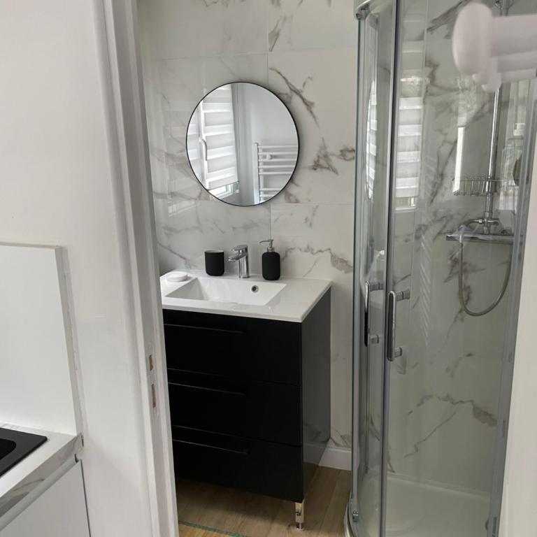 La Capitane - One-Bedroom Apartment - 9