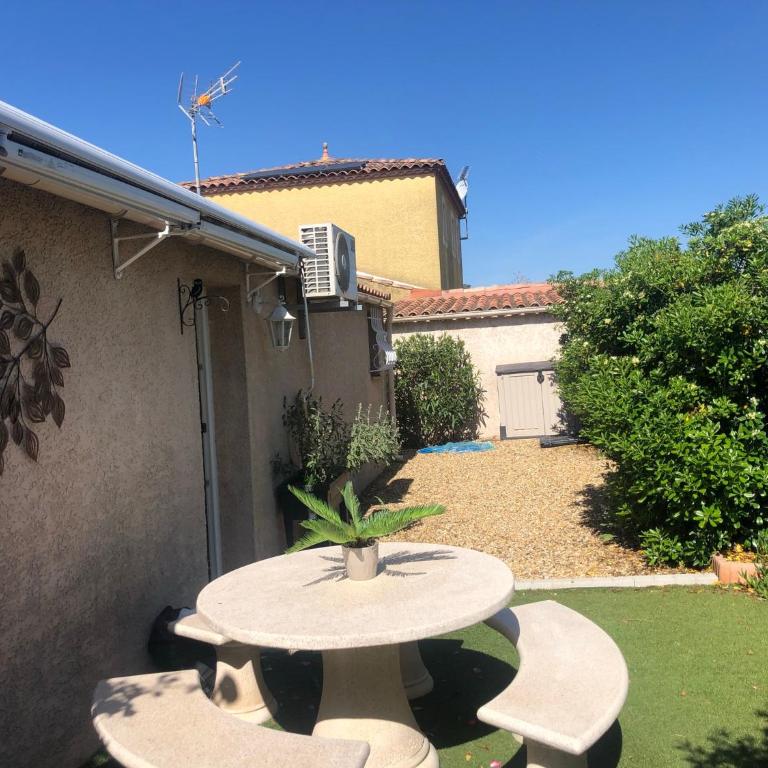 Studio refait à neuf avec jardin Aigues Mortes - Apartment mit 1 Schlafzimmer - 13