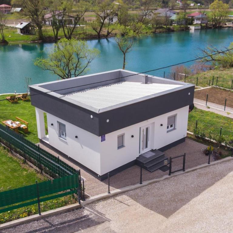 House De Luxe - One-Bedroom Villa - 12
