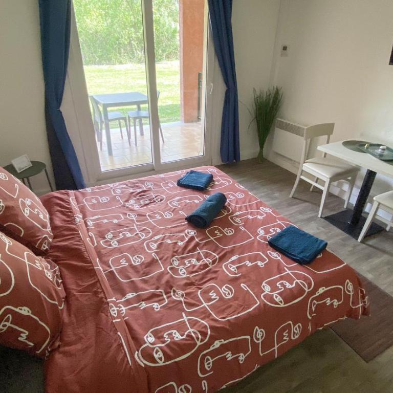 Joli studio Camargue Lou Rouge Arles - Appartement 1 Chambre - 13
