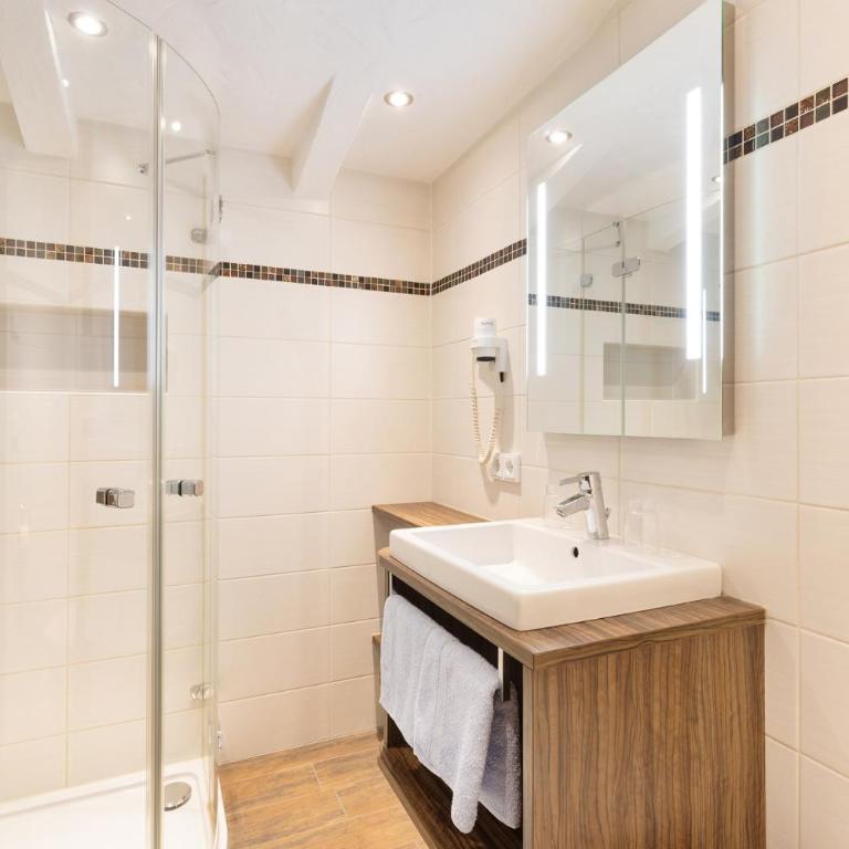 Pension Glockenstuhl - Apartment mit 3 Schlafzimmern (6 Erwachsene) - 7