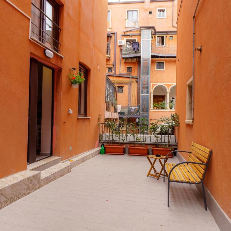 Casta Diva Holiday Rooms - Apartment - 72