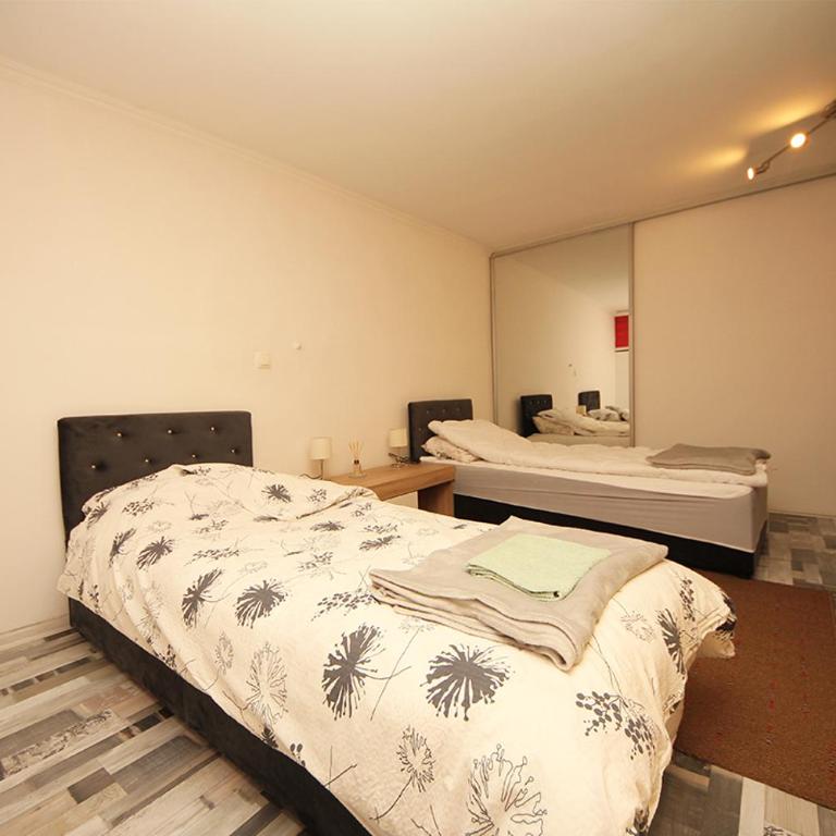 Family Residence Center Sarajevo - Two-Bedroom Apartment - 4