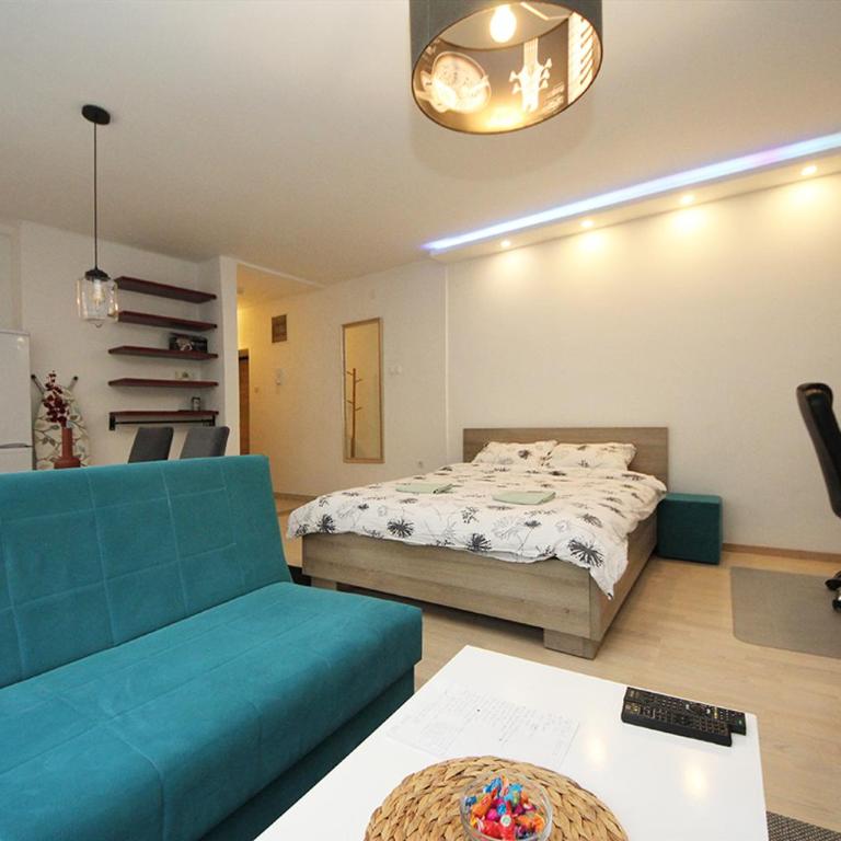 Family Residence Center Sarajevo - Two-Bedroom Apartment - 5
