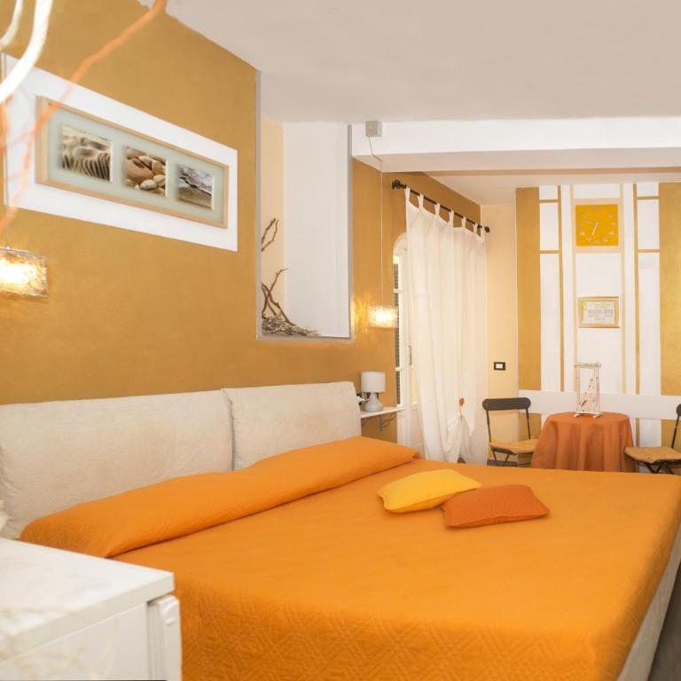 I Coralli rooms & apartments - Camera Matrimoniale - 8