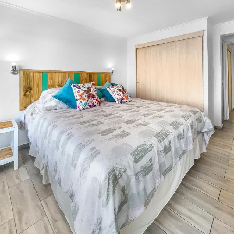 *1era Línea 1er Piso* Jardín, Playa, Piscinas 6p - Apartamento de 2 dormitorios - 12