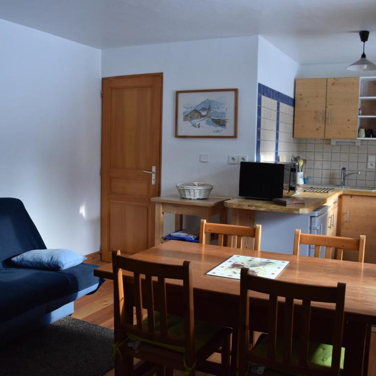Charmant rez-de-jardin dans chalet avec parking et animaux admis - FR-1-464-170 - Appartamento con 2 Camere da Letto - 8