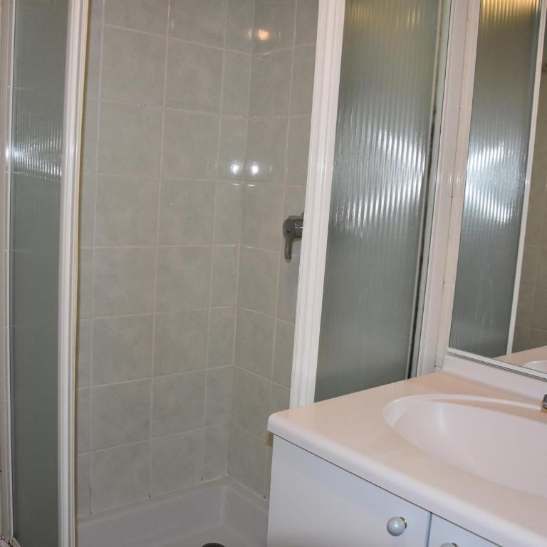 Charmant rez-de-jardin dans chalet avec parking et animaux admis - FR-1-464-170 - Appartamento con 2 Camere da Letto - 11
