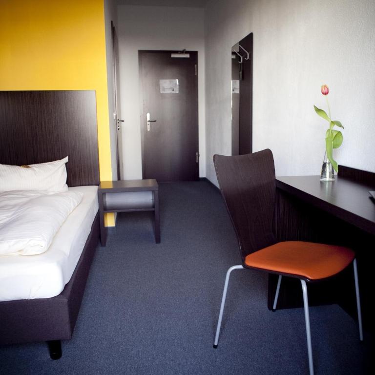 GS Hotel Mindelheim - Einzelzimmer mit Bad - 8