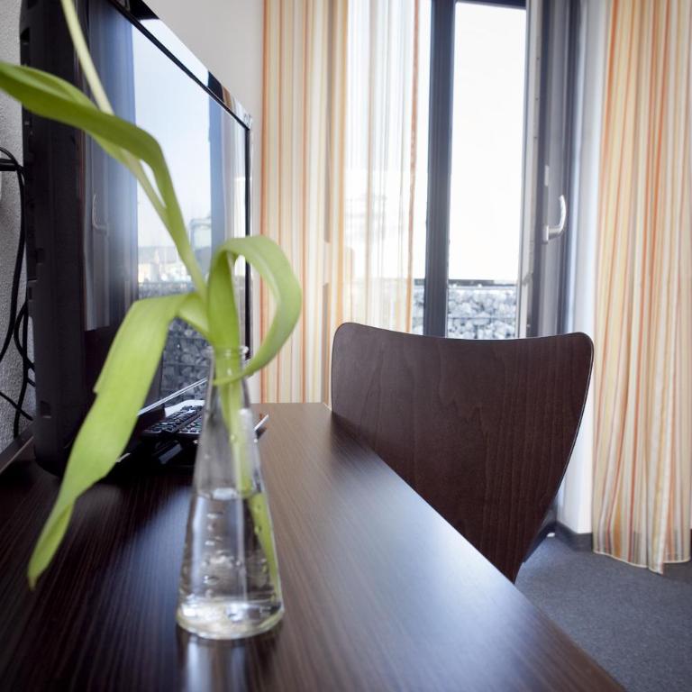 GS Hotel Mindelheim - Einzelzimmer mit Bad - 11
