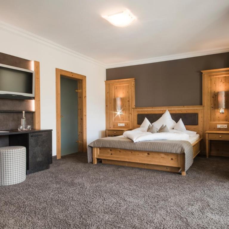 Klein Fein Hotel Anderlahn - Doppelzimmer mit Balkon - 3