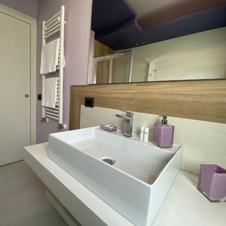 La Finestra sui Faraglioni - Three-Bedroom Apartment - 26