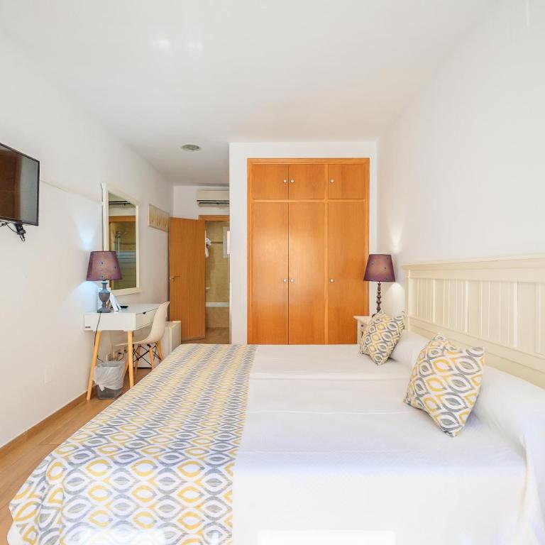 Hotel Madrid - Habitación Doble con vistas a la ciudad - 1 o 2 camas - 13